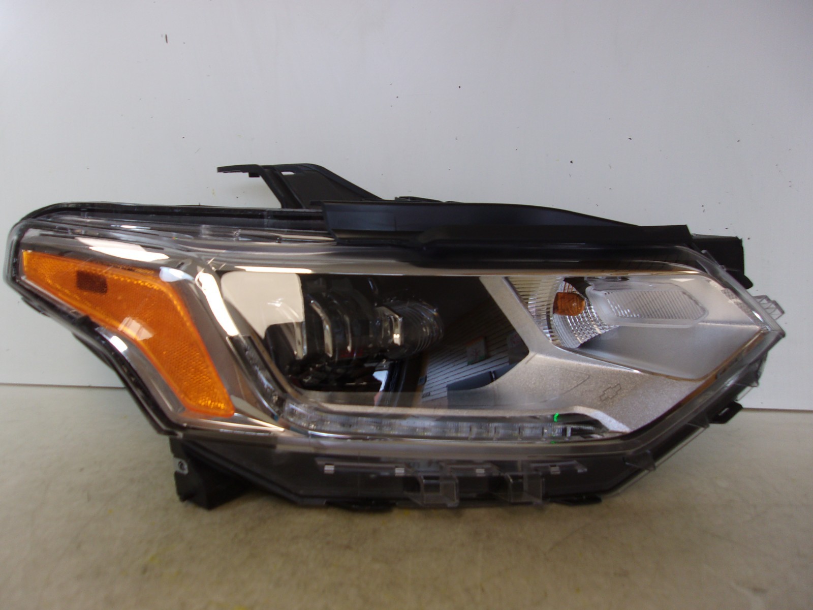 2018 2019 2020 2021 Chevrolet Traverse Passenger Right RH LED Headlight OEM
