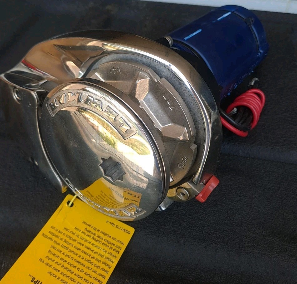 Lewmar V700 Vertical Windlass Replacement Winch Lewmar V700 Vertical Windlass Replacement Winch