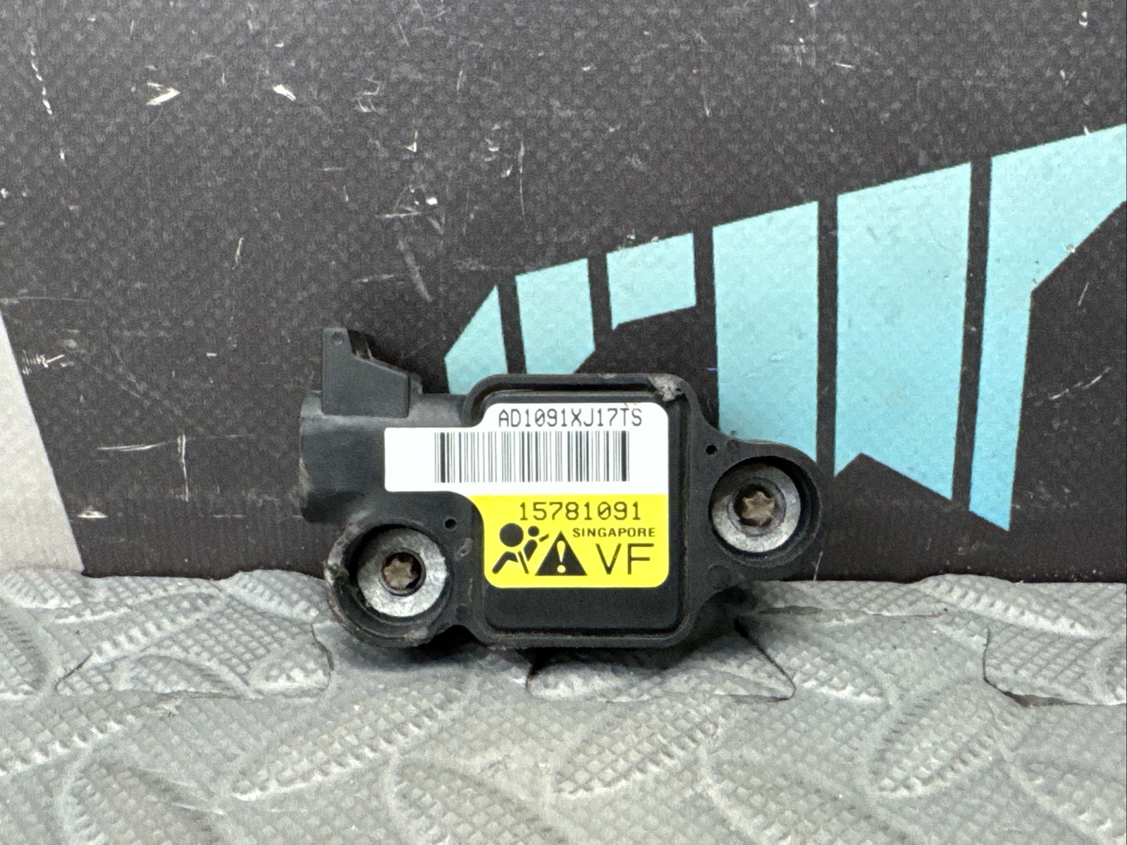 OEM Corvette C6 Z06 Front End Impact Airbag Crash Sensor 15781091 2006-2013