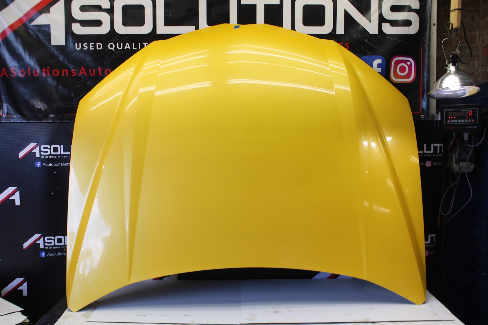 2019-2023 Lamborghini Urus Front Bonnet Hood Lid Panel 4ML010515A OEM
