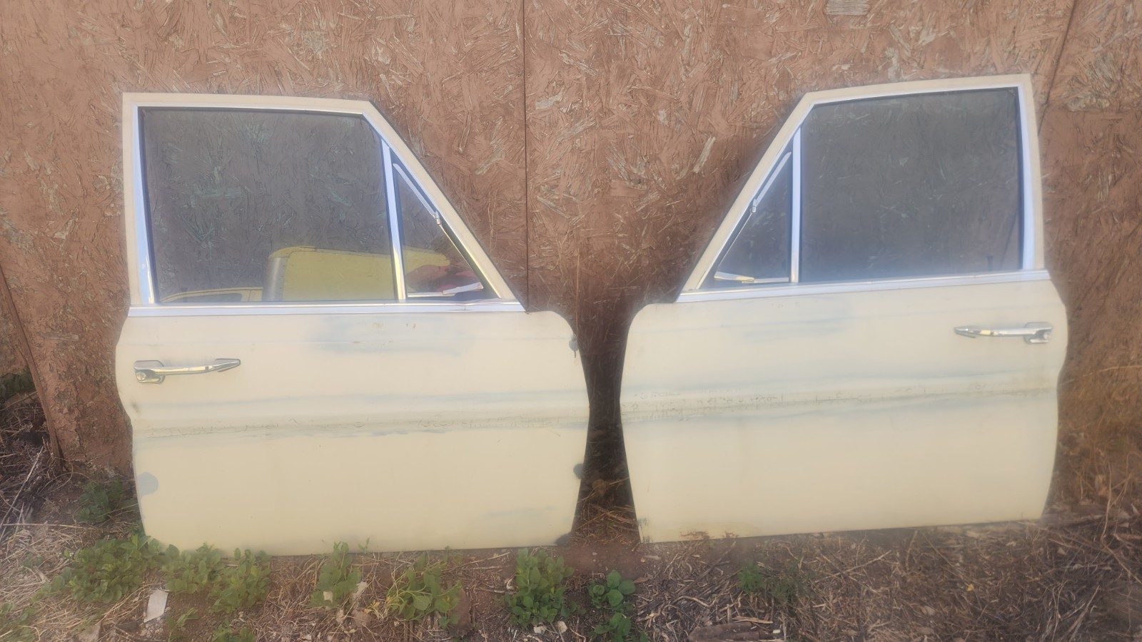 1969 Mercedes 280SEL W108 OEM Front Doors COMPLETE Pair Glass Chr Vent Window 1969 Mercedes 280SEL W108 OEM Front Doors COMPLETE Pair Glass Chr Vent Window