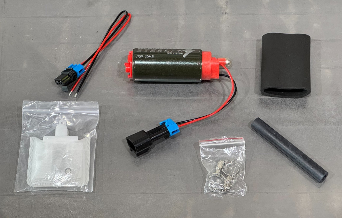 SALE Aeromotive Electric Fuel Pump 11541 / Stealth 340 LPH Offset Inlet