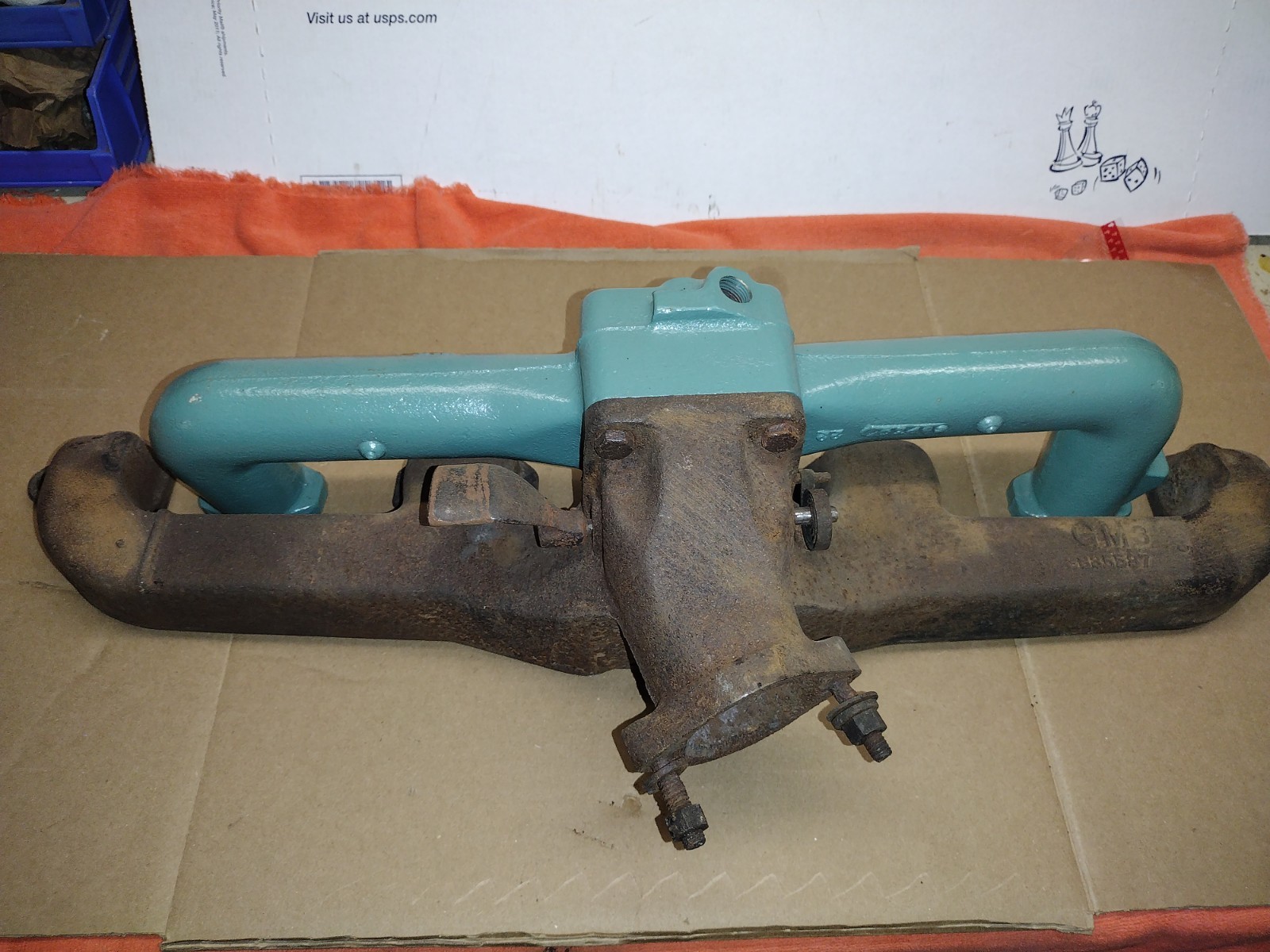 CHEVROLET 6 CYLINDER EXHAUST MANIFOLD 235 I6 3835587 chevy truck 1954 1962 011