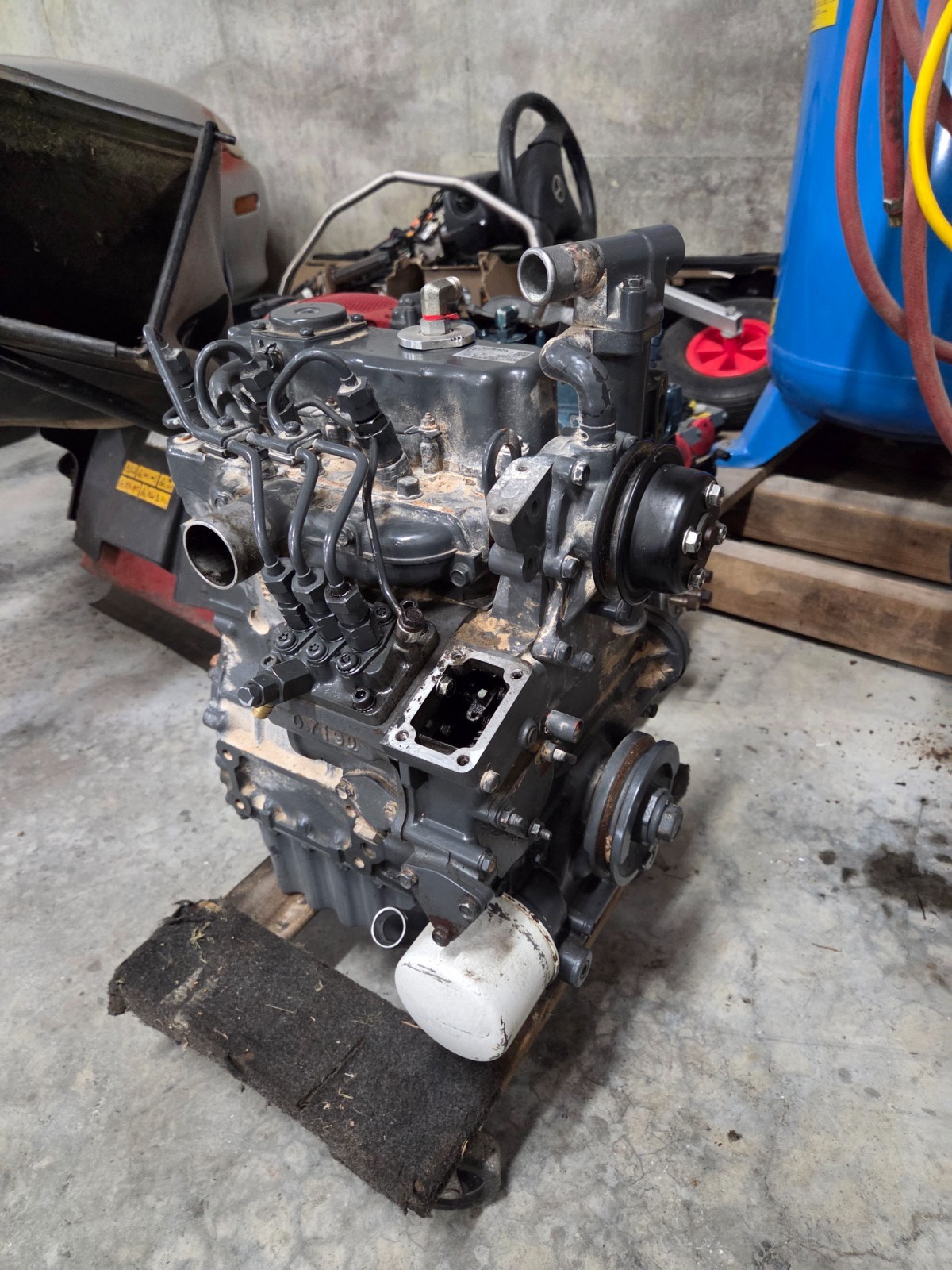 Kubota D722 Diesel Engine Runs Great D 722 0.7 L 20hp Complete 3 Cylinder Kubota D722 Diesel Engine Runs Great D 722 0.7 L 20hp Complete 3 Cylinder