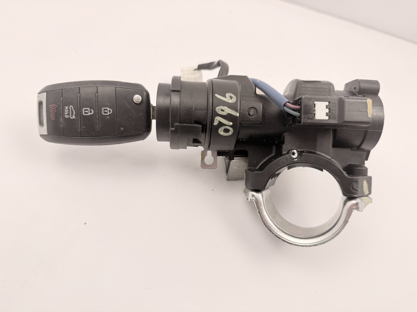 2014-2018 KIA FORTE IGNITION SWITCH LOCK CYLINDER W/ KEY OEM 2014-2018 KIA FORTE IGNITION SWITCH LOCK CYLINDER W/ KEY OEM
