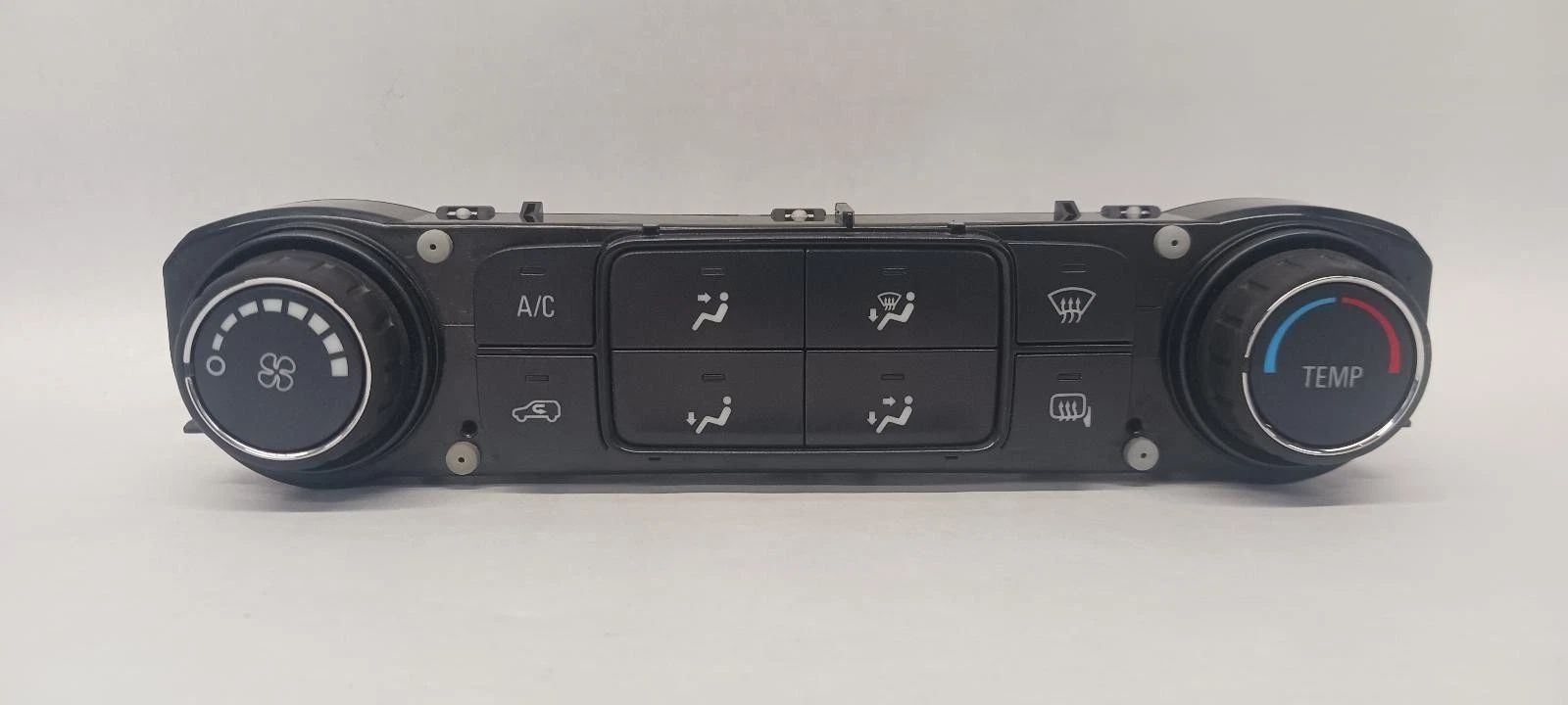 2014-2019 Silverado 1500 Temperature Control Climate AC Heat Switch 84199205 2014-2019 Silverado 1500 Temperature Control Climate AC Heat Switch 84199205