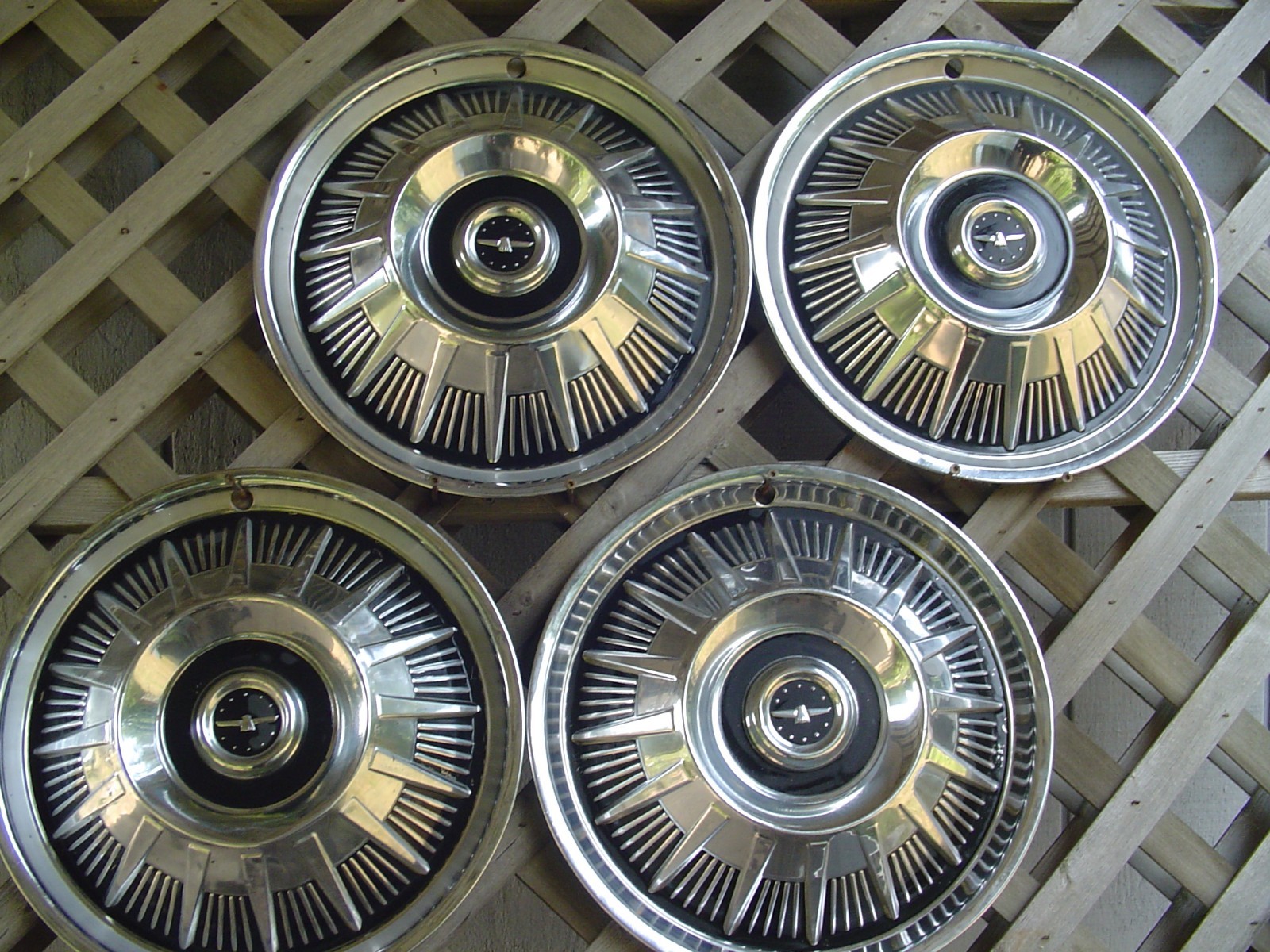 CLASSIC VINTAGE 1964 64 FORD T BIRD THUNDERBIRD HUBCAPS WHEEL COVERS CENTER CAPS