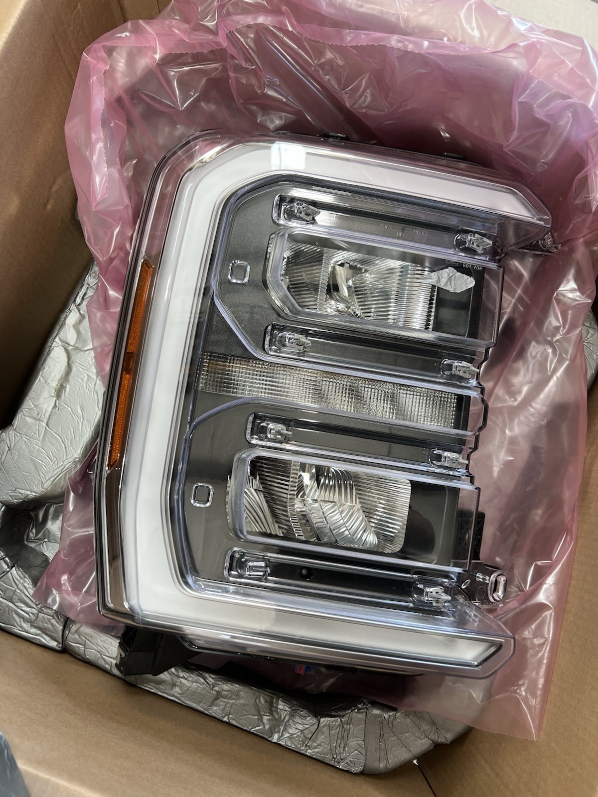 OEM 2024-27 Ford F250 F350 Head Light Head Lamp Right Side Led Pn# Rc3z-13008-s OEM 2024-27 Ford F250 F350 Head Light Head Lamp Right Side Led Pn# Rc3z-13008-s