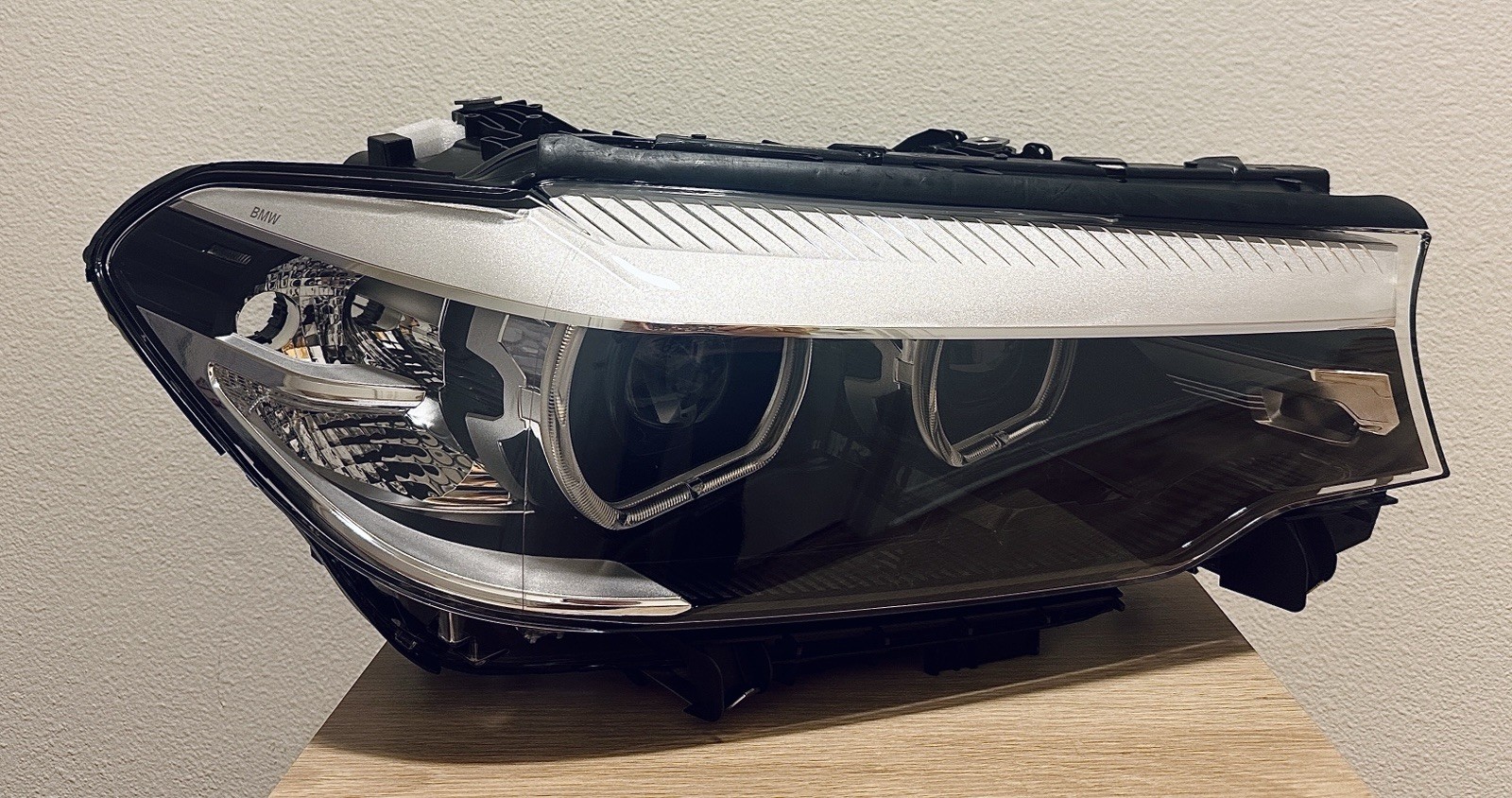 2017-2020 BMW 5 Series G30 530I 540I Xenon LED Headlight Right side OEM