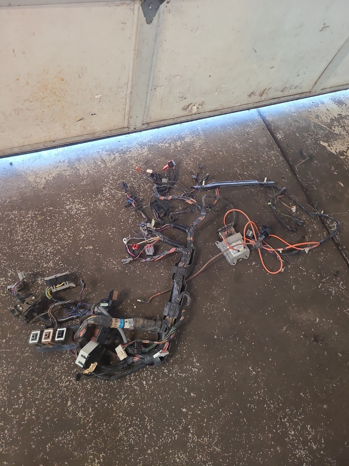 E99 Early 1999 Ford F250 F350 7.3L XLT Dash Wiring Harness F81B-14401-P260W 