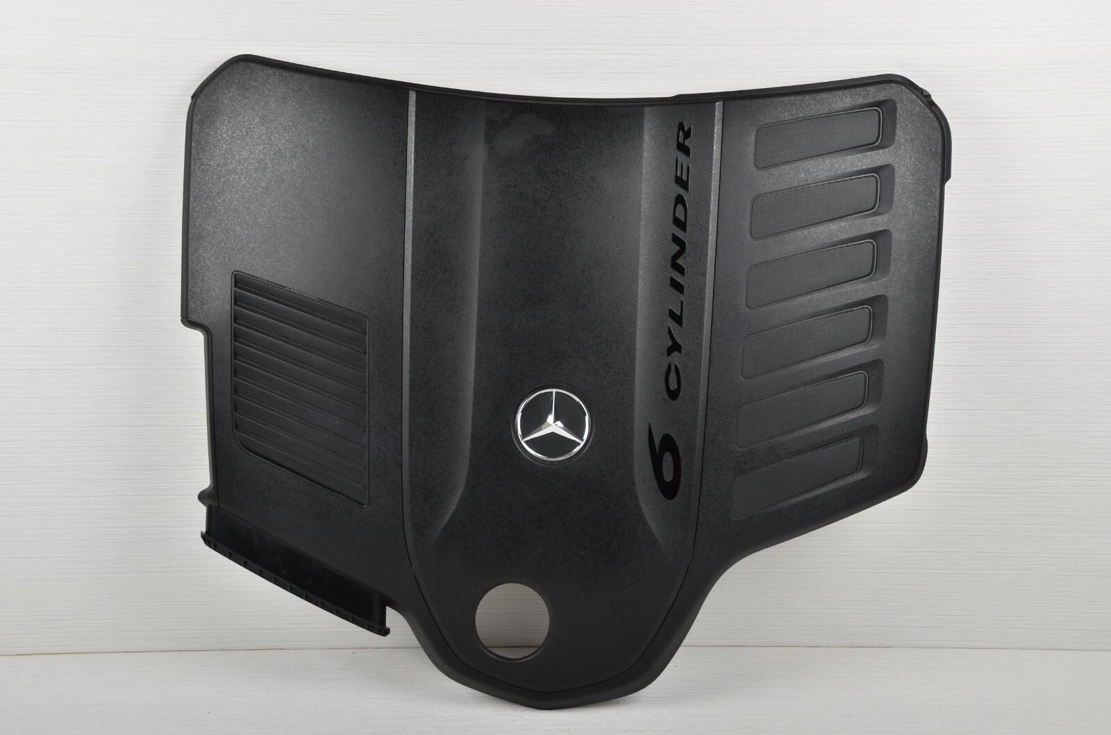 2020-2024 OEM Mercedes-Benz GLE450 GLS450 Front Plastic Engine Cover OEM 2020-2024 OEM Mercedes-Benz GLE450 GLS450 Front Plastic Engine Cover OEM