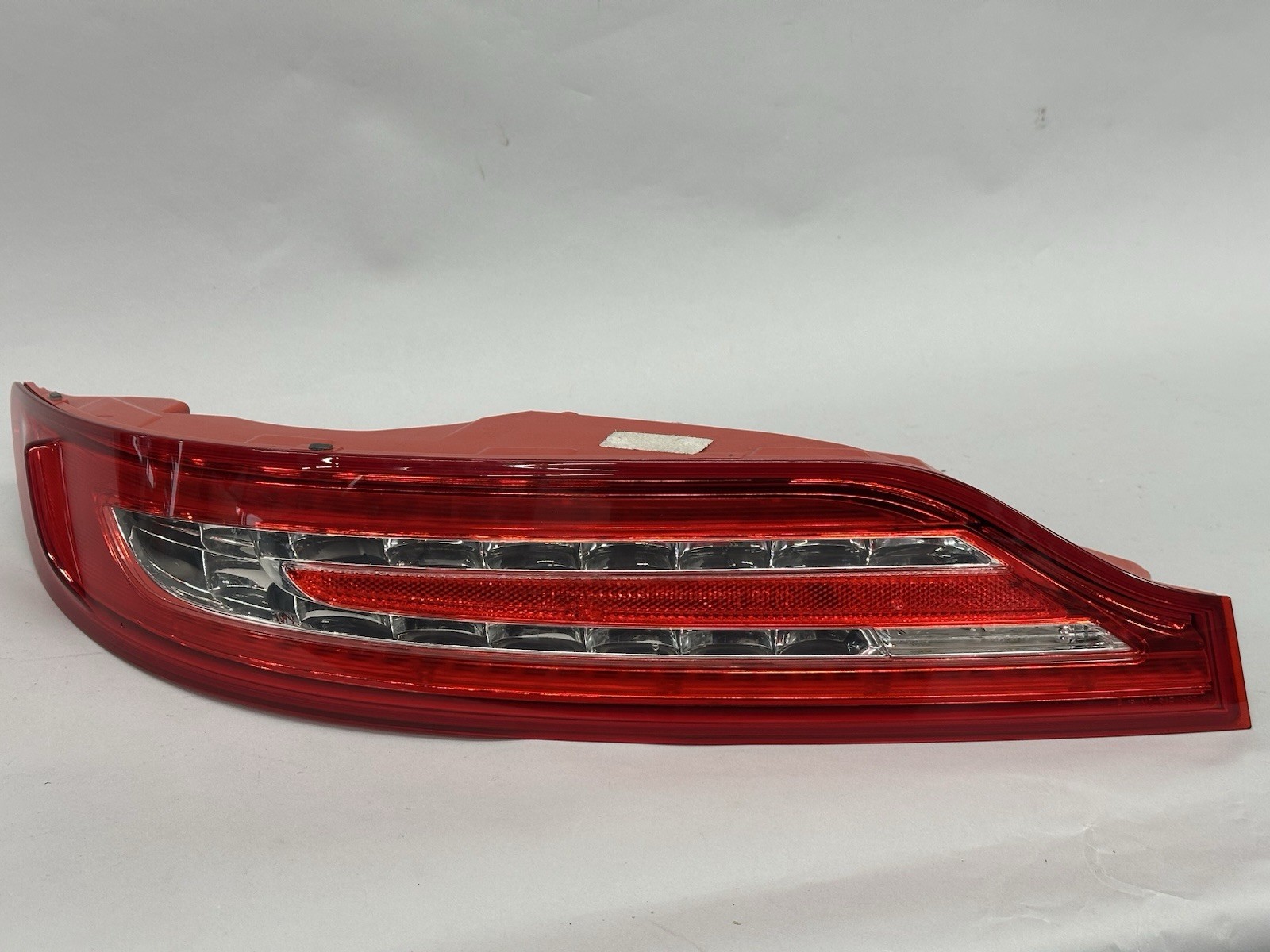 15-19 Lincoln MKC Driver Left Rear Liftgate Mounted Tail Light Lamp Assembly