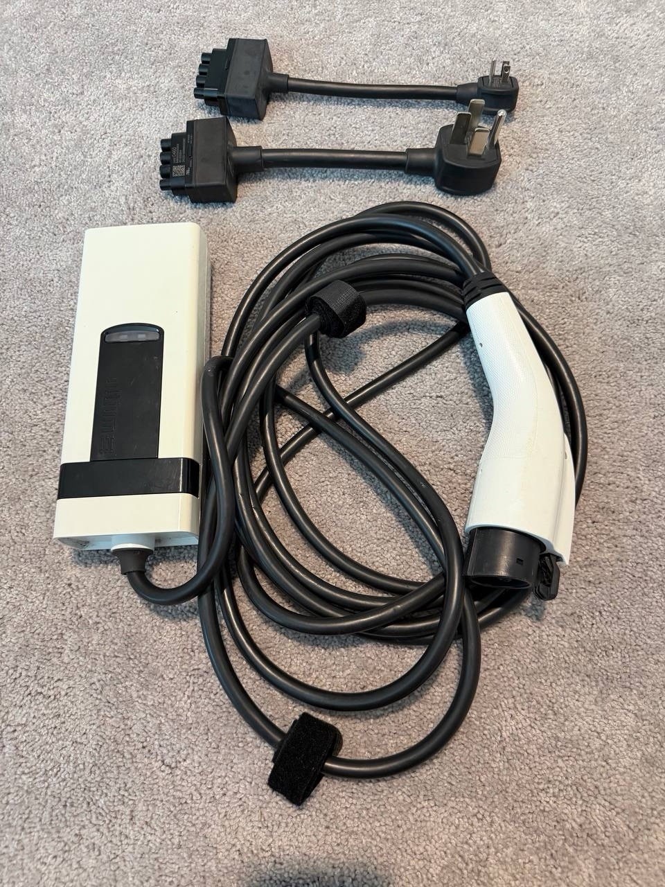 OEM GM Ultium Dual Level EV Charger 120V 240V NEMA 5-15 14-50 32A J1772 OEM GM Ultium Dual Level EV Charger 120V 240V NEMA 5-15 14-50 32A J1772