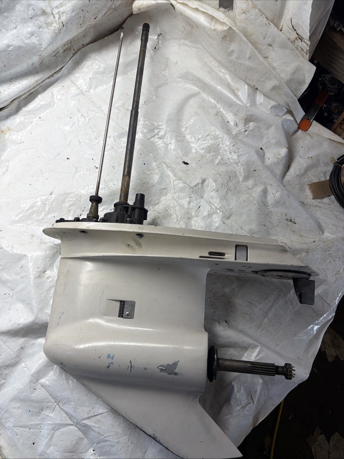 2014 Evinrude Etec 150 175 200 Lower Unit Gear case-25” Shaft O-Type Freshwater 2014 Evinrude Etec 150 175 200 Lower Unit Gear case-25” Shaft O-Type Freshwater