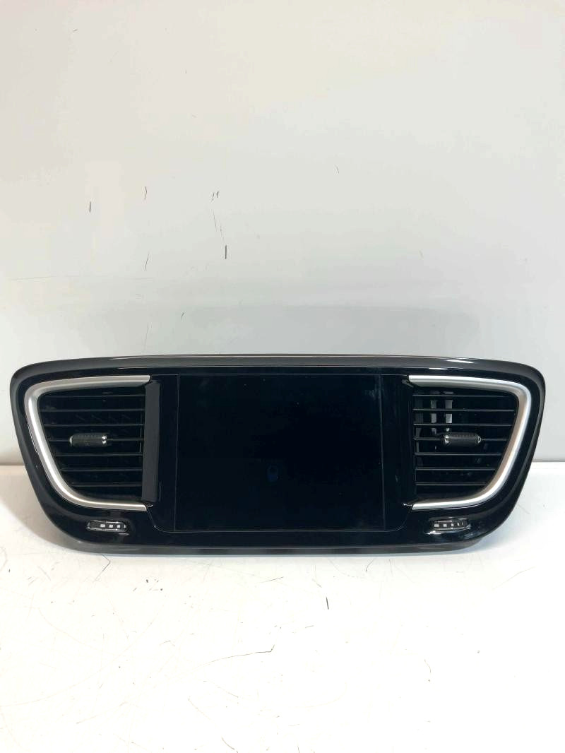 2018-2020 Chrysler Pacifica 8.4