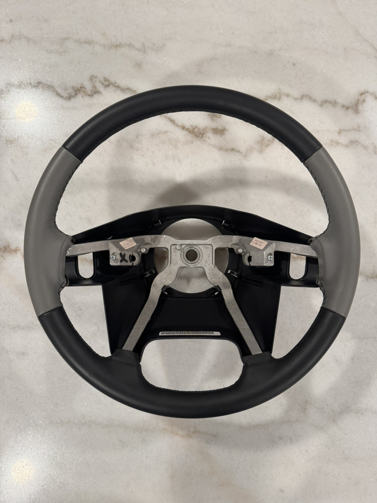 04 Jeep Grand Cherokee WJ/WG Overland Black Pearl Steering Wheel OEM *RARE* 04 Jeep Grand Cherokee WJ/WG Overland Black Pearl Steering Wheel OEM *RARE*