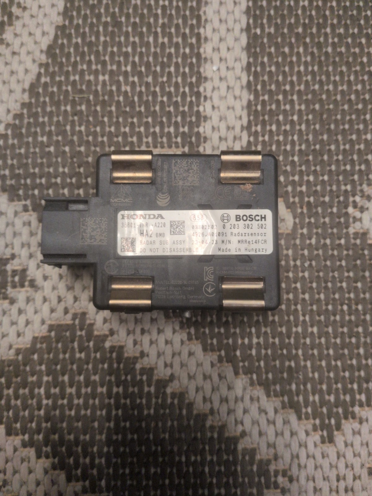 OEM 2018-2022 Honda Odyssey Front Distance Radar Cruise Sensor 36801-THR-A220