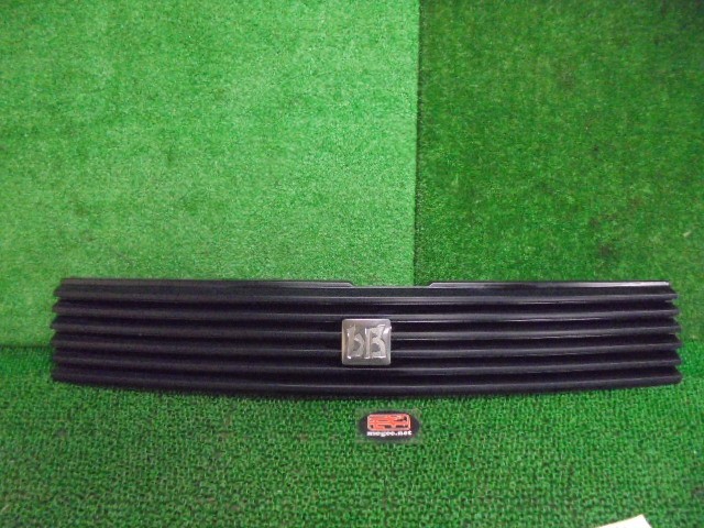 Junk JDM TOYOTA bB NCP30 Front Grill Z X Ver Genuine 53111-52070 2FO8039 BIB1