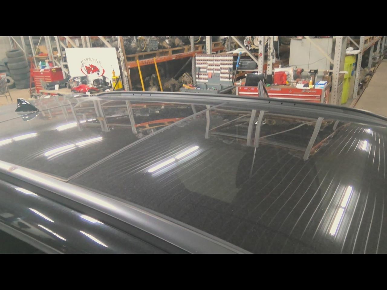 (LOCAL PICKUP ONLY) Roof Glass SWB Sport Center Sliding Fits 13-18 SANTA FE 7267