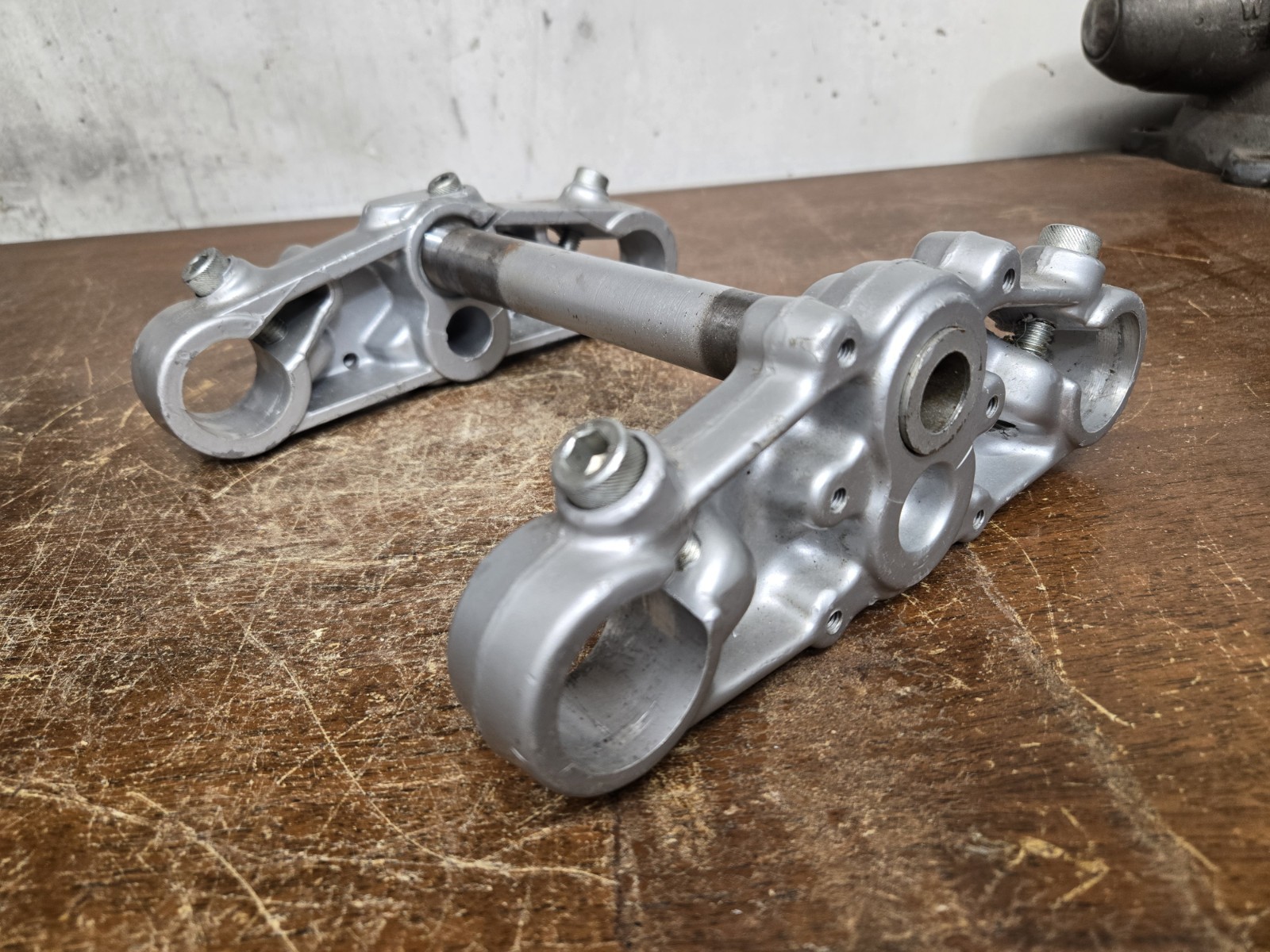 1976 1977 1978 Honda CR125 Elsinore Triple Tree Steering Stem 35mm