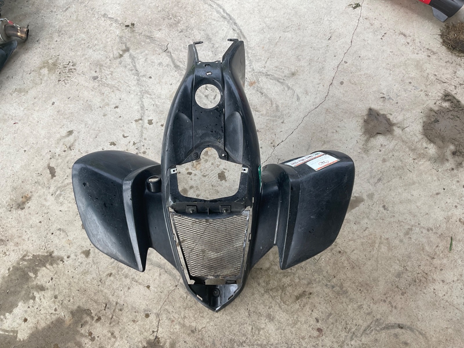 01-05 YAMAHA RAPTOR 660 OEM FRONT FENDER NOSE SHROUD PLASTIC BODY ✅FASTSHIP✅ DKL