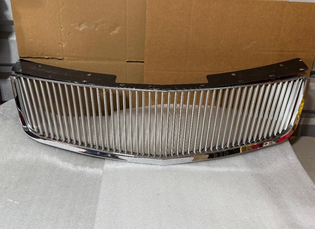 2006 - 2011 Cadillac DTS Grille Chrome with Silver Vertical Bars By E&G Classics