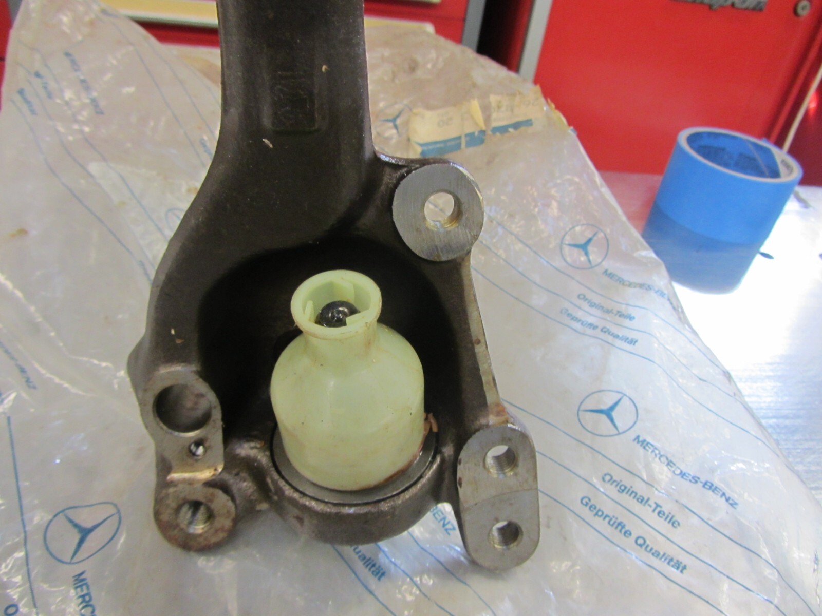 Vintage Mercedes Righr Side Steering Knuckle With ABS, 126 330 13 20