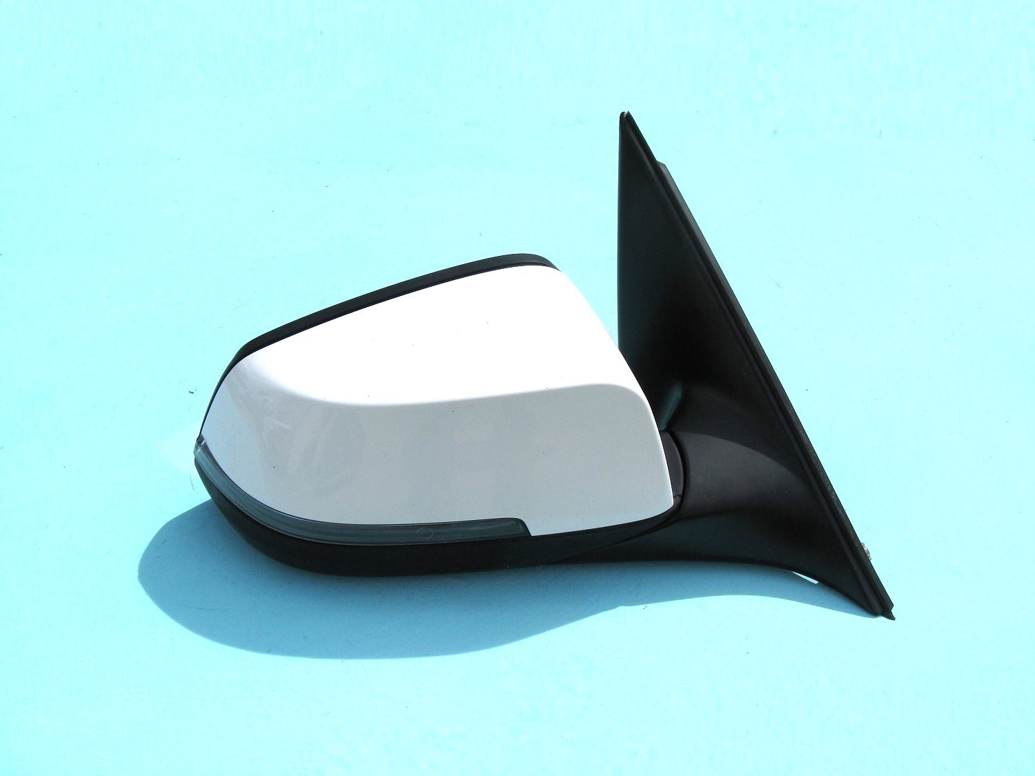 14 15 16 BMW 528I 535I 550I RIGHT PASSENGER SIDE VIEW DOOR MIRROR WHITE USED RH 14 15 16 BMW 528I 535I 550I RIGHT PASSENGER SIDE VIEW DOOR MIRROR WHITE USED RH