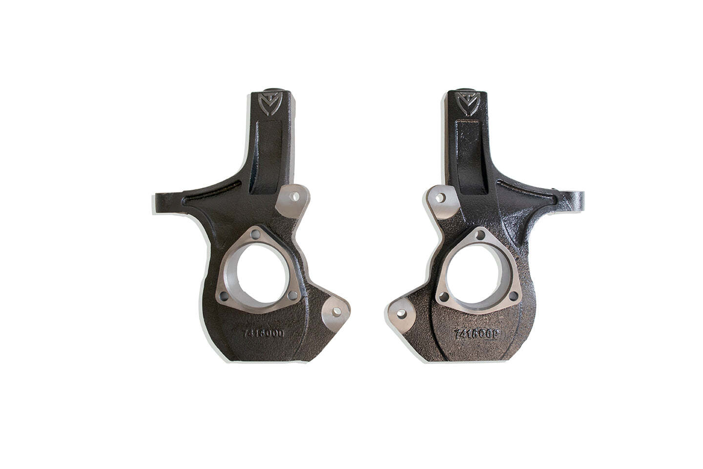 MaxTrac 941570-1 Steering Knuckles for 2016-2018 GM 1500 & 2015-2020 GM SUV