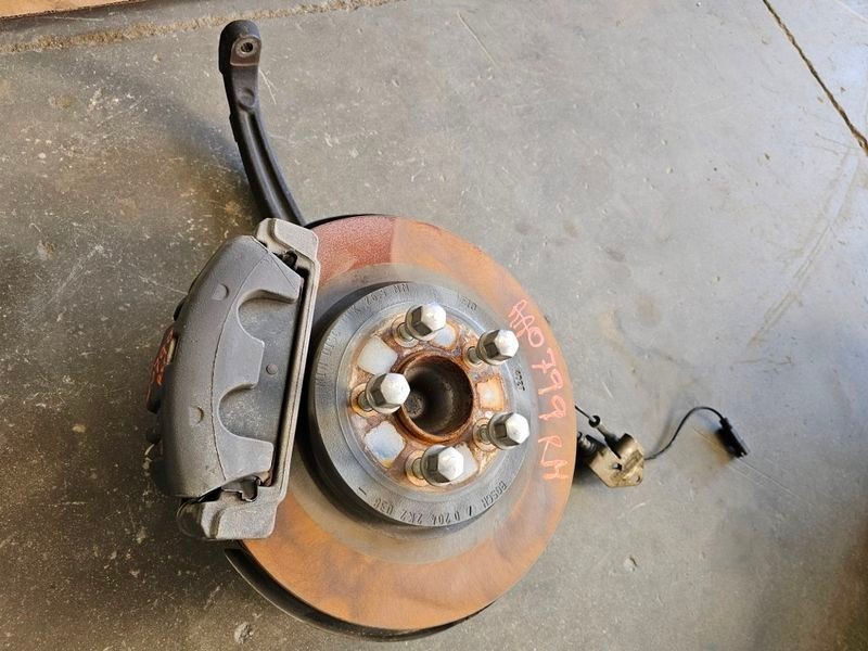 2012-2023 Dodge Challenger Front Right Passenger Spindle Knuckle Assembly OEM
