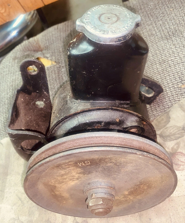 1967-68 396 Camaro PS pump GM Original 1967-68 396 Camaro PS pump GM Original