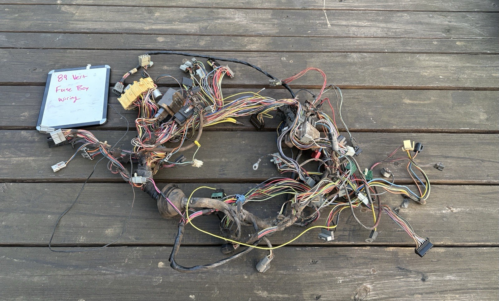 1987-1993 Ford Mustang 5.0 Liter Dash Wiring Harness Fuse Box Wire GT LX 1987-1993 Ford Mustang 5.0 Liter Dash Wiring Harness Fuse Box Wire GT LX