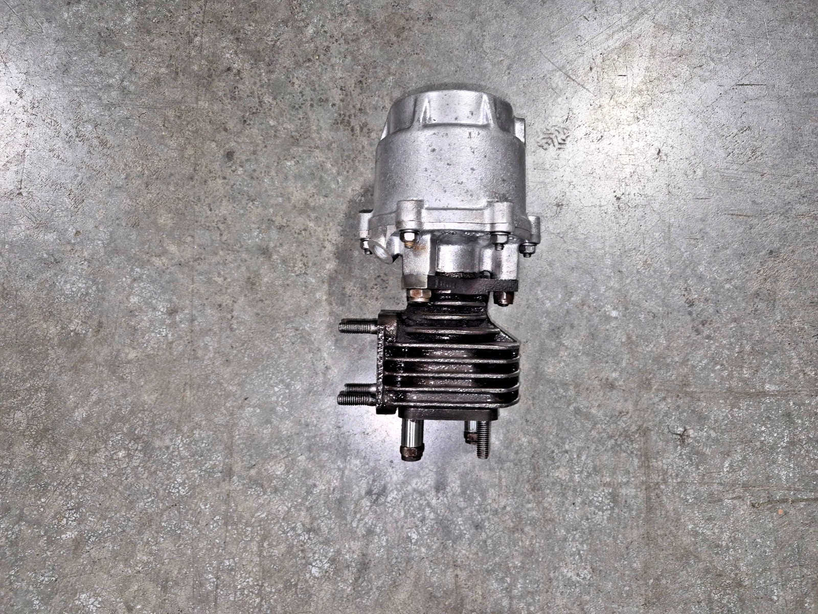 1975-1989 Porsche 911 930 Turbo Wastegate w/0.8 Bar Spring 93012306012 1975-1989 Porsche 911 930 Turbo Wastegate w/0.8 Bar Spring 93012306012