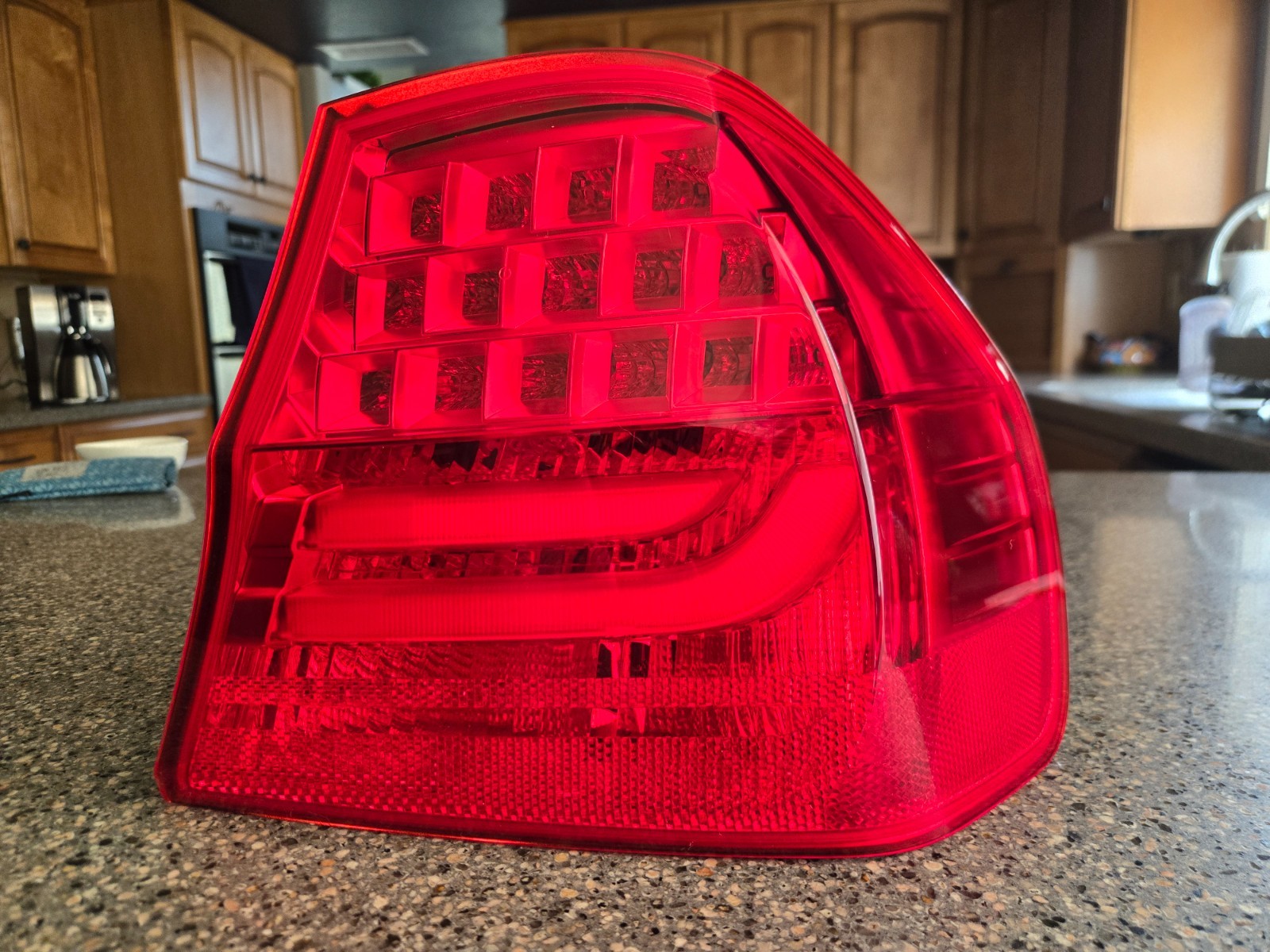 New 2009 – 2011 OEM BMW E90 E91 3 Series Right Rear LED Tail Light, PN 7289430