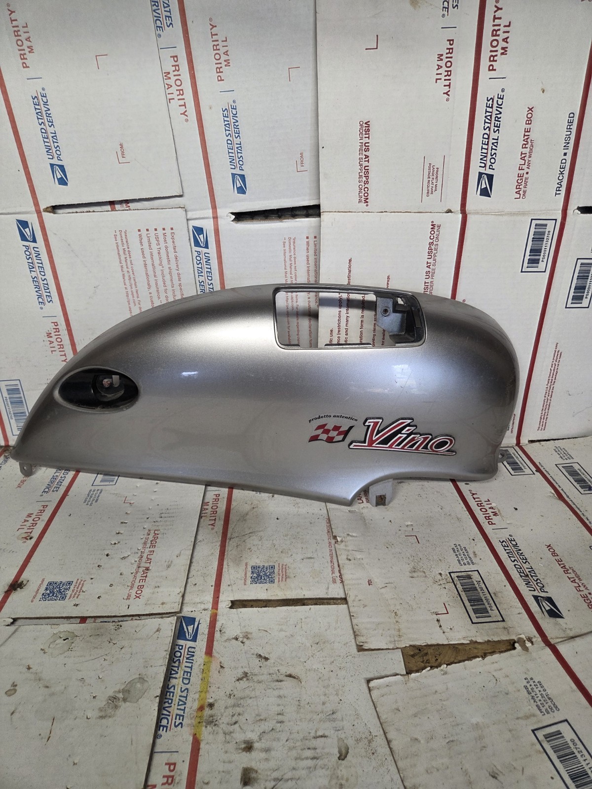 2002-2005 Yamaha Vino 50 YJ 50 right side cover panel fairing plastics 