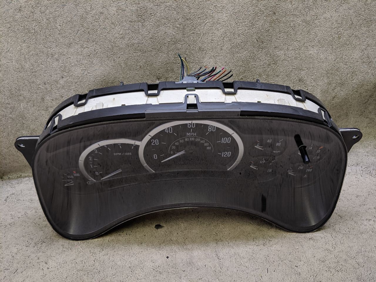 Speedometer Instrument Cluster 15182142 Fits 03-05 CADILLAC ESCALADE o128-205647