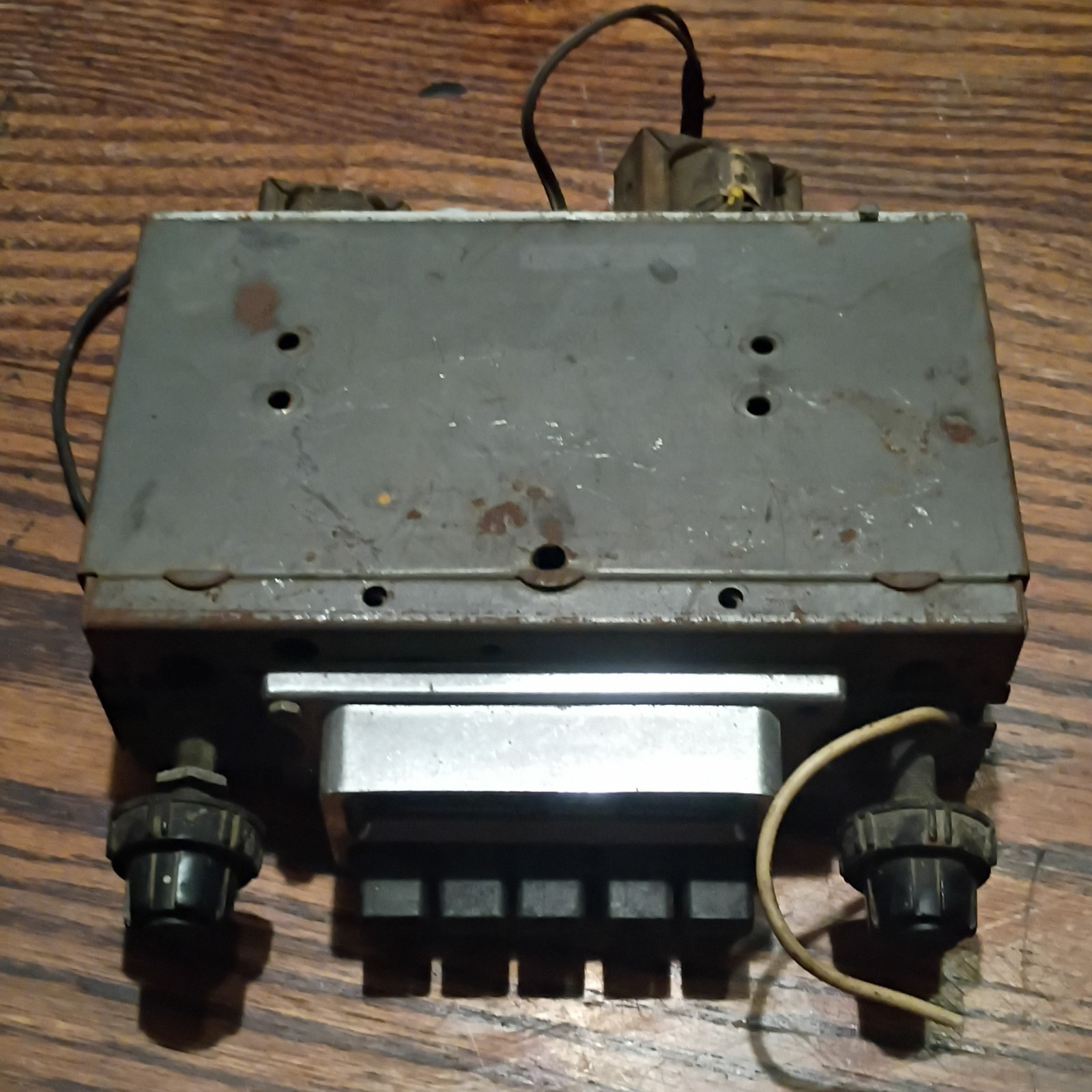 This item is a vintage Motorola car radio, likely dating from the 1960s to 1980s
