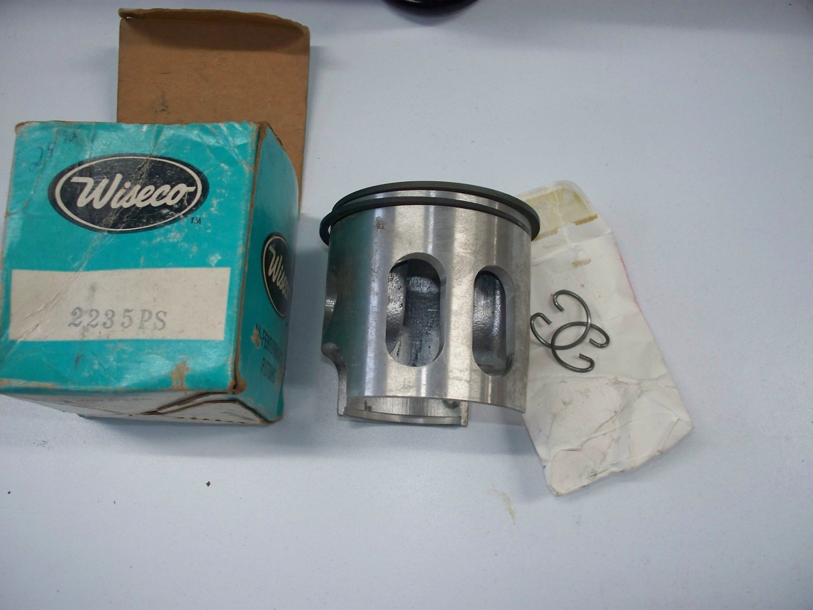 Vintage Snowmobile Rupp Chaparral SSX 440 Xenoah Liquid Std Piston Wiseco 2235PS Vintage Snowmobile Rupp Chaparral SSX 440 Xenoah Liquid Std Piston Wiseco 2235PS