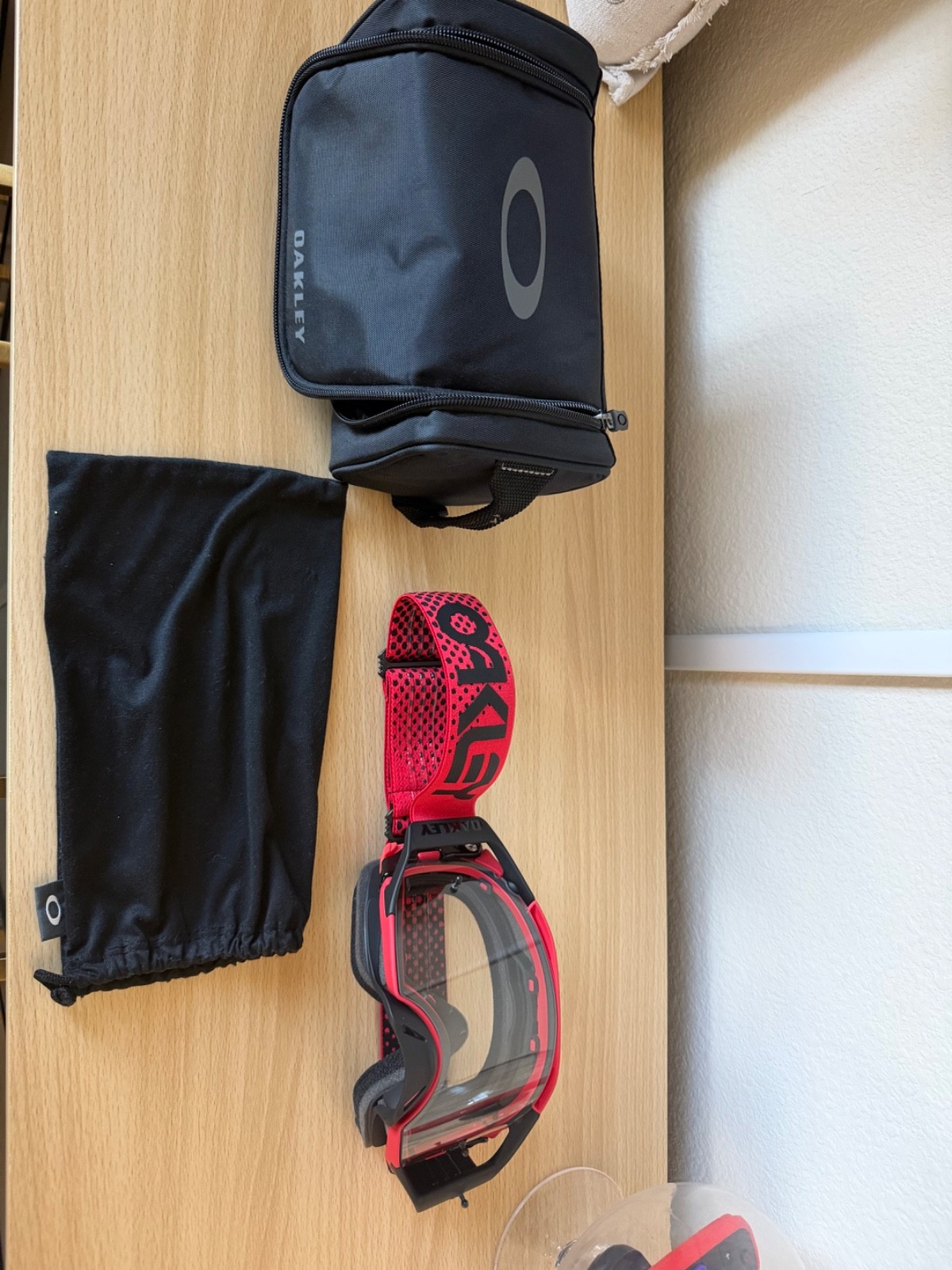 Oakley Airbrake MX Goggles Oakley Airbrake MX Goggles