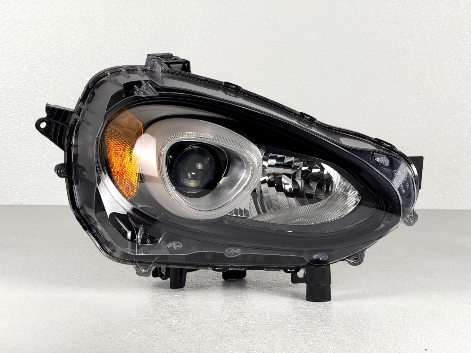 PERFECT 2017-2020 FIAT 124 SPIDER HALOGEN BI-FUNCTIONAL PASSENGER HEADLIGHT OEM