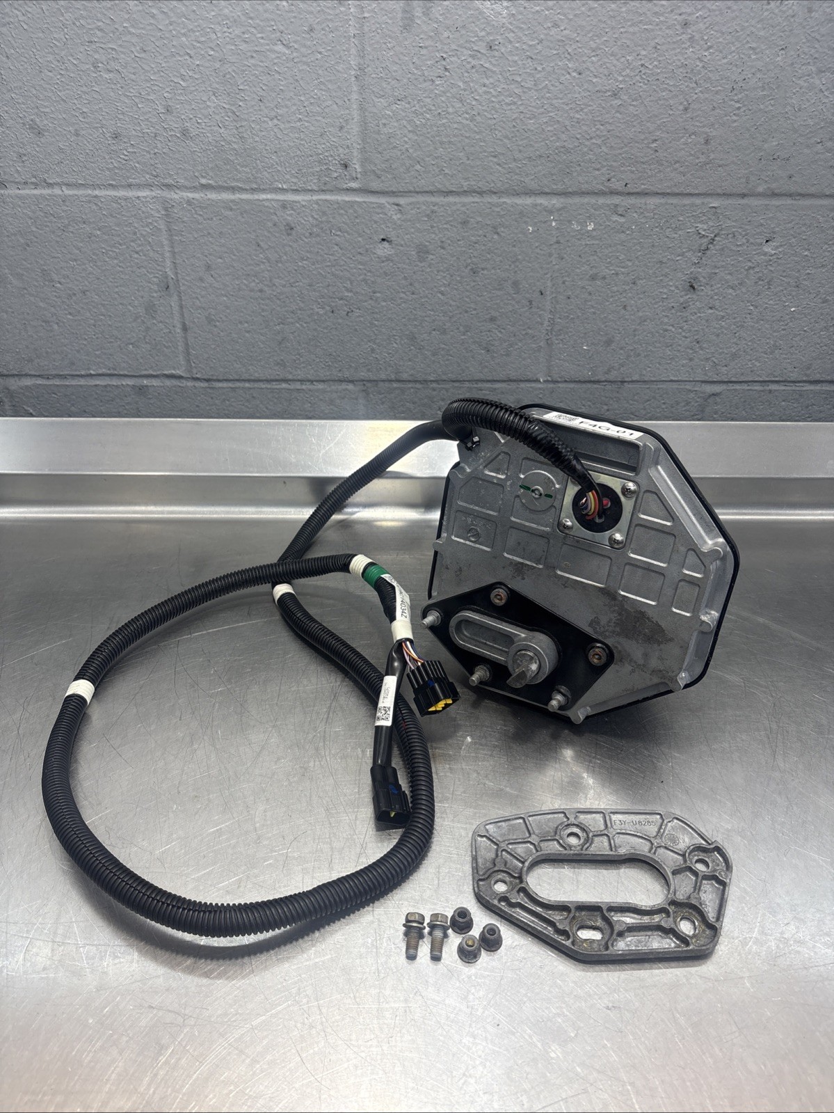OEM 2016-2022 YAMAHA VX FX GP HO REVERSE MOTOR ASSEMBLY Trim F4G-6140B-01-00