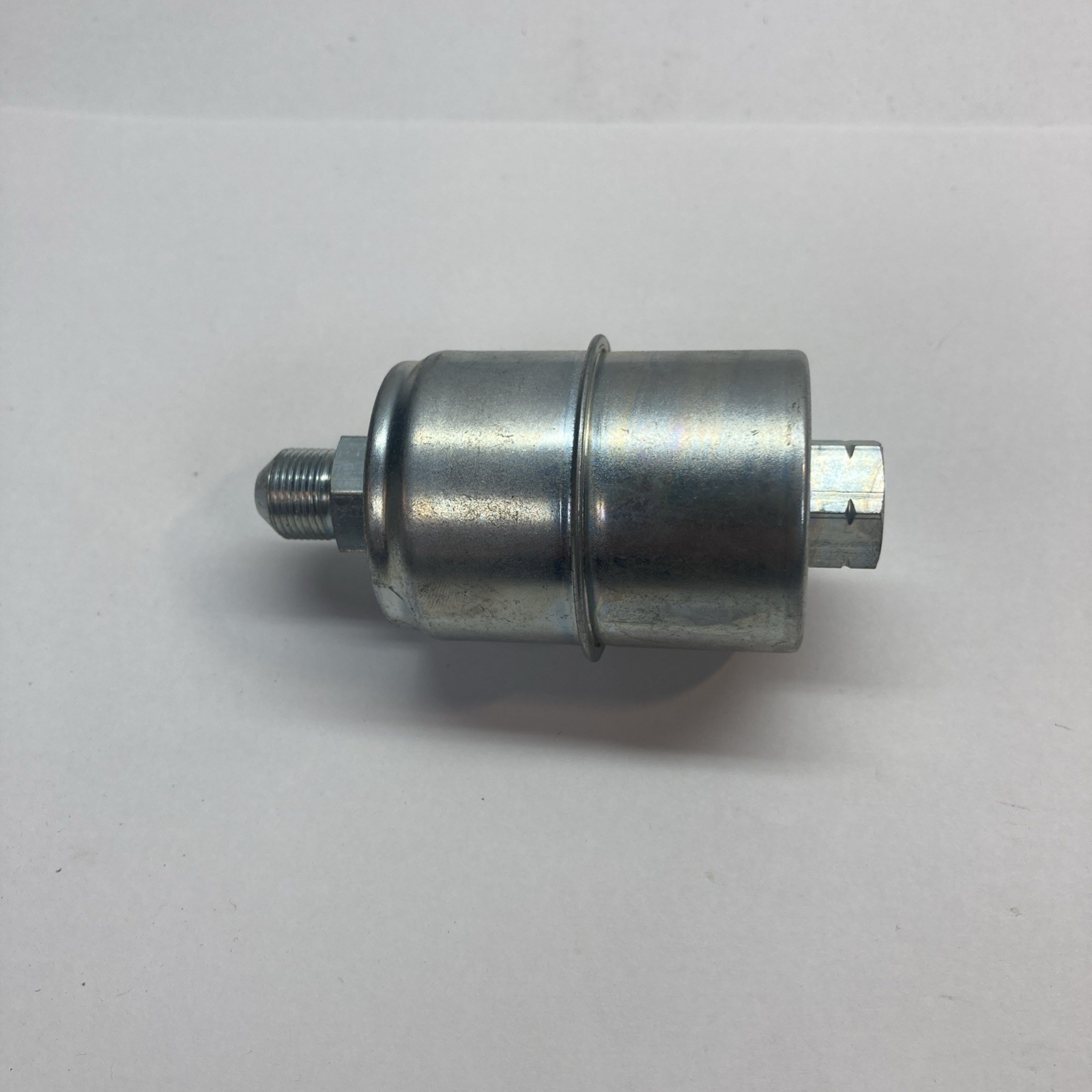 NOS OEM 1959 1960 Ford Thunderbird 430 Fuel Filter C0DZ-9155-A NOS OEM 1959 1960 Ford Thunderbird 430 Fuel Filter C0DZ-9155-A