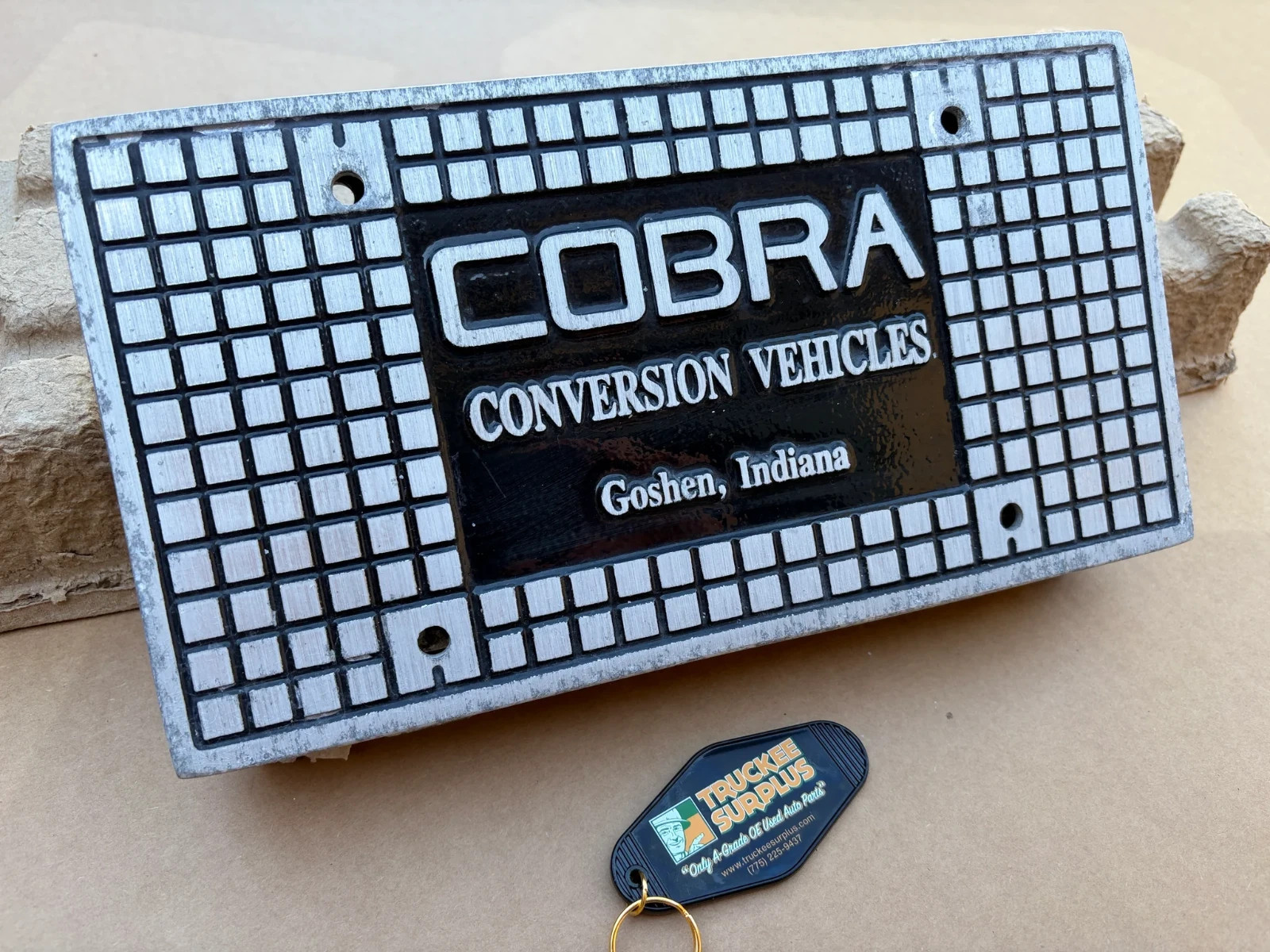 71-95 Chevrolet G10 G20 Van GMC Vandura COBRA CONVERISON Fold-a-Way Bumper Step 71-95 Chevrolet G10 G20 Van GMC Vandura COBRA CONVERISON Fold-a-Way Bumper Step