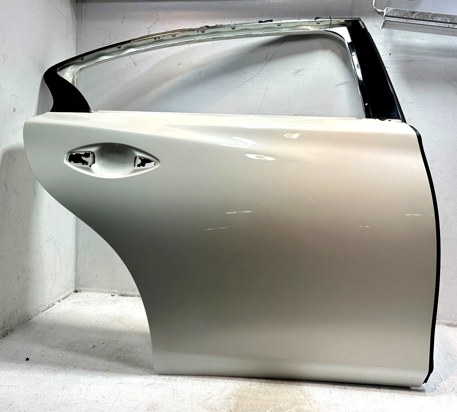 2016-2020 Infiniti Q50 Rear Right Passenger Door Shell Panel White *Qab* OEM