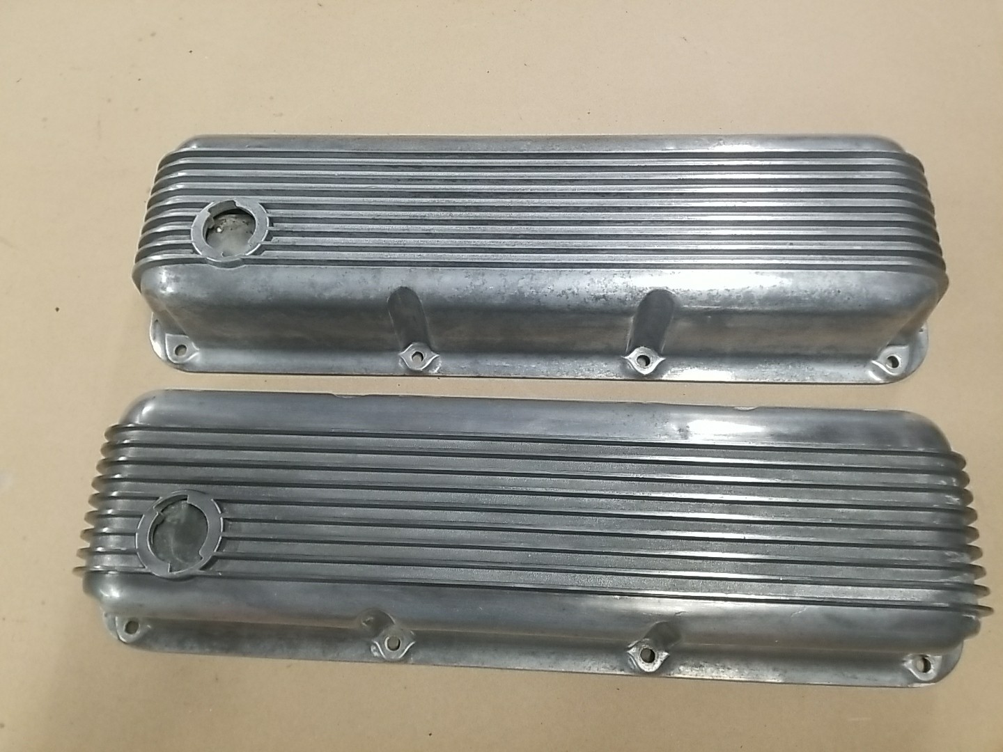 Vintage Cal Custom Finned Aluminum Valve Covers Boss 302 351 Cleavland 40-2700 Vintage Cal Custom Finned Aluminum Valve Covers Boss 302 351 Cleavland 40-2700