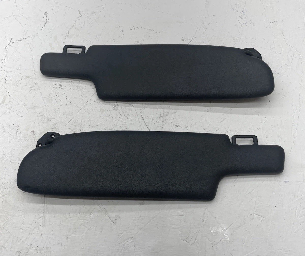 1980 80 Porsche 928 Sunvisor Pair Left And Right Vinyl Front OEM 1980 80 Porsche 928 Sunvisor Pair Left And Right Vinyl Front OEM