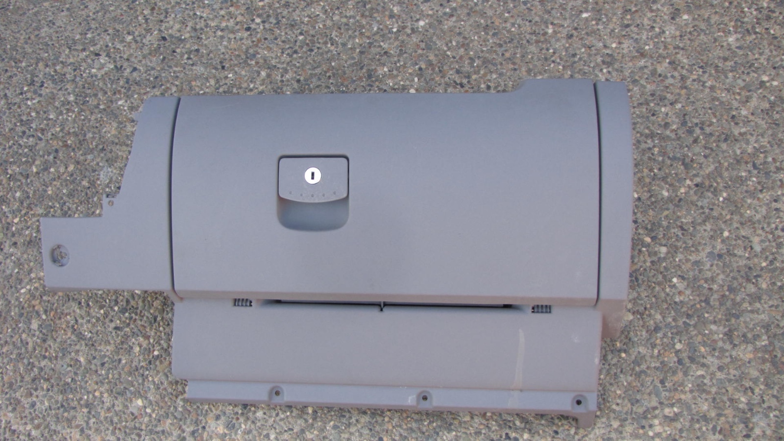 VOLKSWAGEN BEETLE GLOVE BOX 1998-2008 GREY OEM VOLKSWAGEN BEETLE GLOVE BOX 1998-2008 GREY OEM
