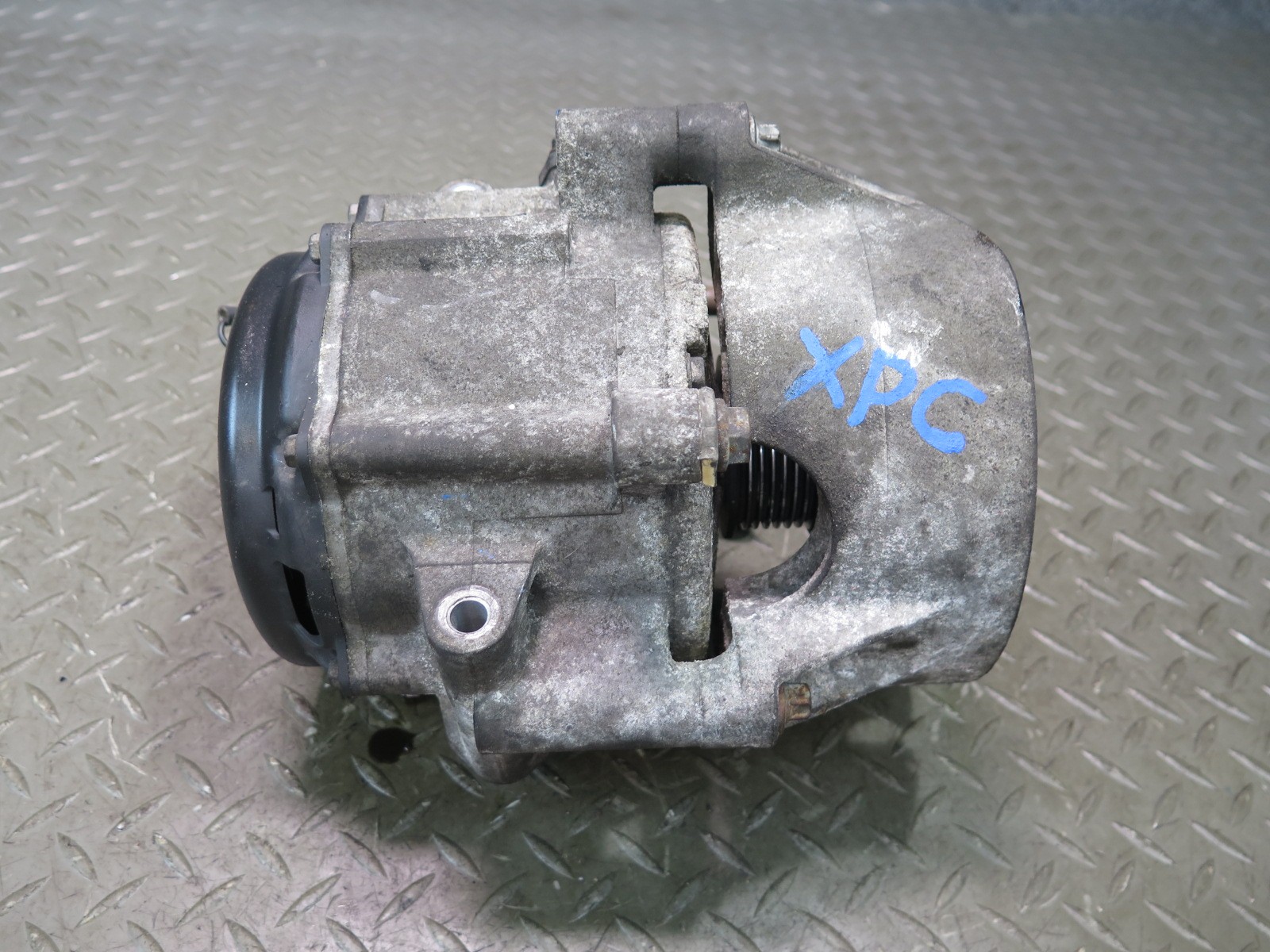 2008-2010 PORSCHE CAYENNE 957 4.8L 190AMP ALTERNATOR GENERATOR 94860302500