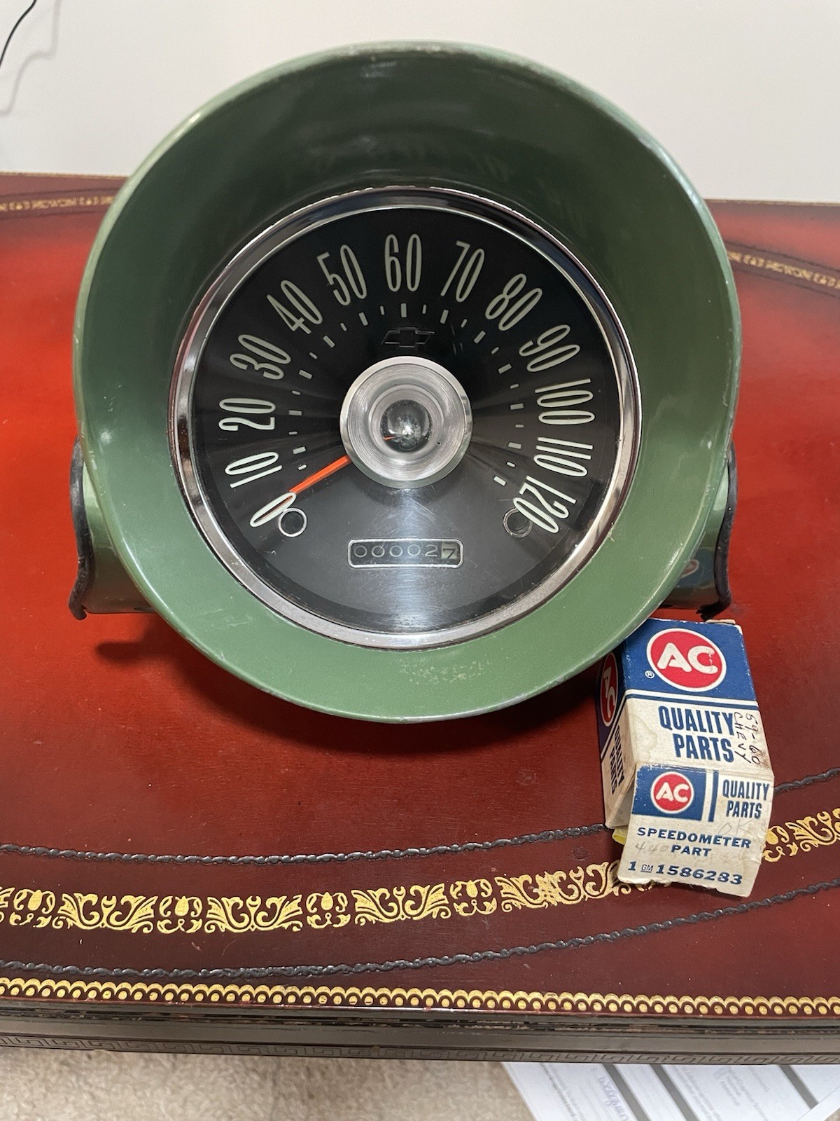 1959-1960 Chevrolet Passenger Speedometer And Pod Nos Odometer. Cleaned Serviced