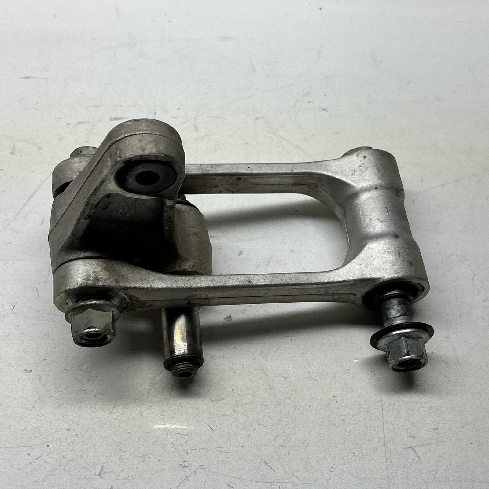 04 - 06 07 08 KAWASAKI KX 125 OEM REAR SUSPENSION LINKAGE GOOD BEARINGS 04 - 06 07 08 KAWASAKI KX 125 OEM REAR SUSPENSION LINKAGE GOOD BEARINGS